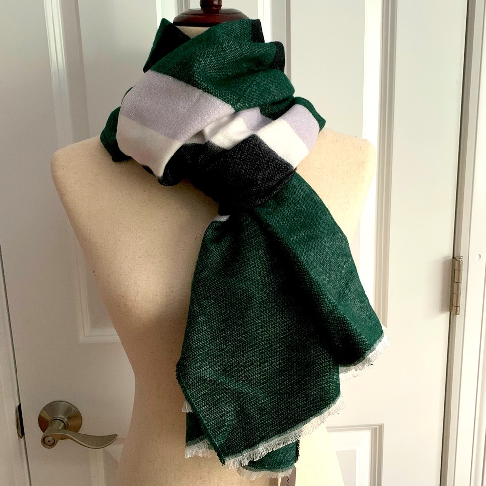 NEW Ann Taylor Scarf